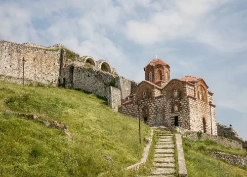 Berat: The City of a Thousand Windows with Historical Richness, Natural Beauty, and Culinary Delights